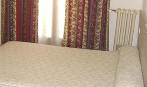 Hotel De Paris Montpellier Bilik gambar